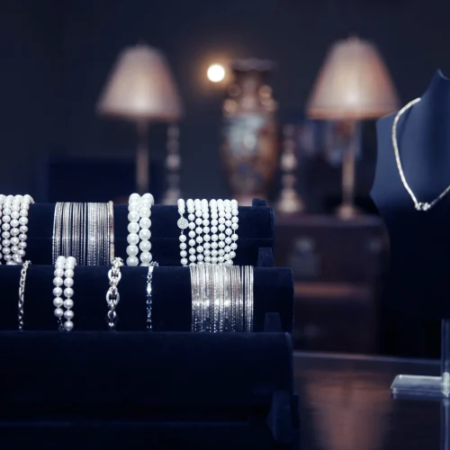 jewelry-shop-2025-04-03-16-03-37-utc