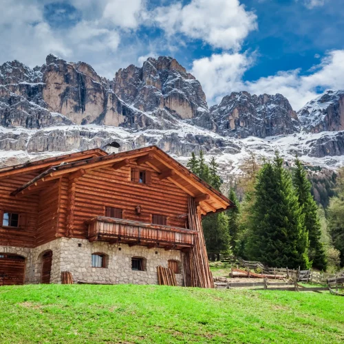 wooden-cottage-in-the-dolomites-in-the-spring-ita-2025-03-24-07-32-38-utc